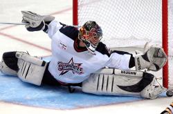 开云官方app入口-孤星与铁壁，英格拉姆逆天改命背后的灰熊棋局