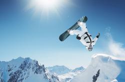 开云体育在线-萨拉赫火焰独舞时，阿尔及利亚的风暴正越过曼联的残垒