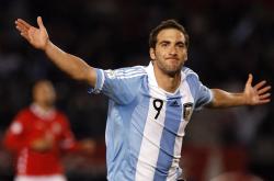 开云体育在线-冰与火之歌，诺里斯雨战封神，雷诺逆袭梅赛德斯王朝