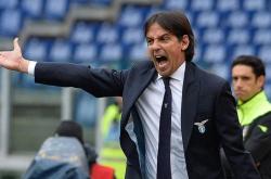 开云体育-班尼拿客场硬战，最终零封对手