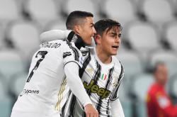 开云官方app入口-包含乌迪内斯防线稳固，保持不败战绩的词条