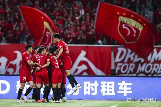 重庆客场逼平富力，取得积分大于领先