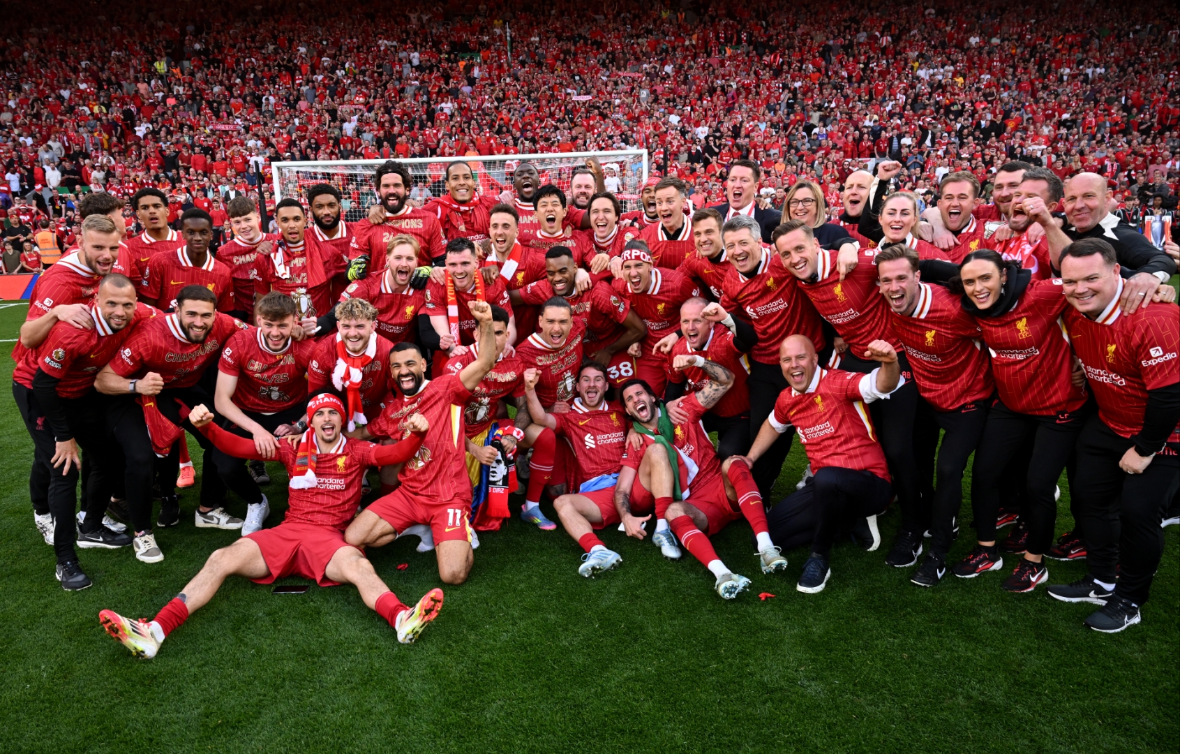 比利时女足联赛胜利颂歌响起