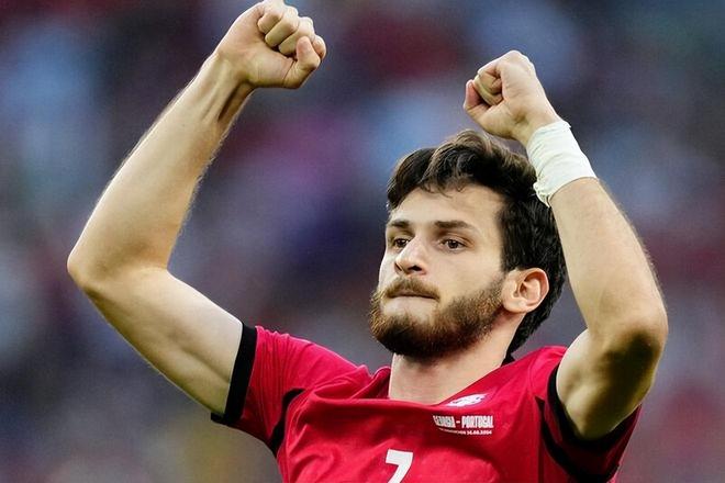 斯洛伐克表现抢眼，或成为黑马冲击欧预赛冠军