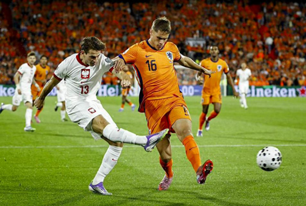 西班牙逼平波兰，小组赛晋级悬念