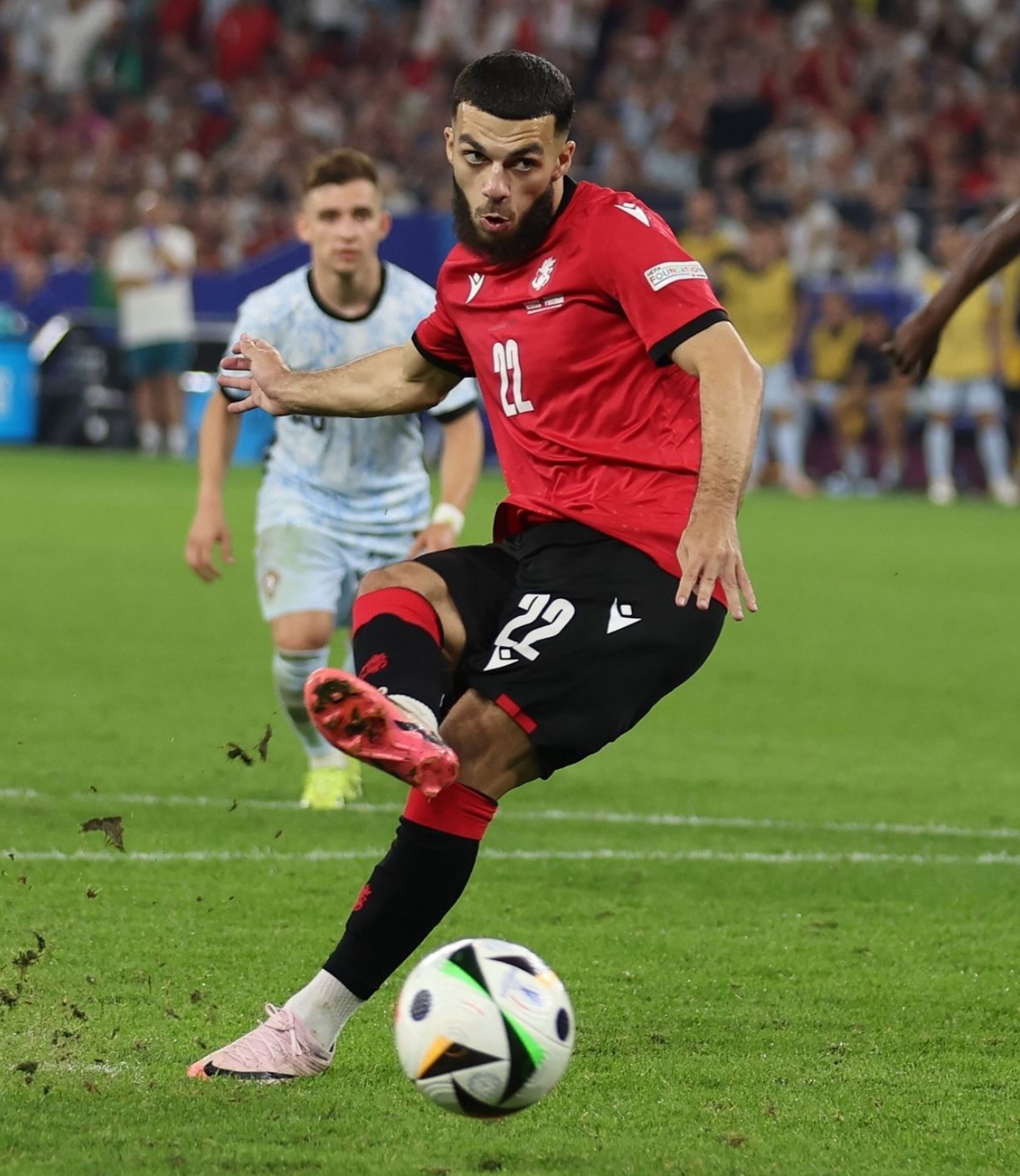 欧洲运动员在田径比赛中取得突破