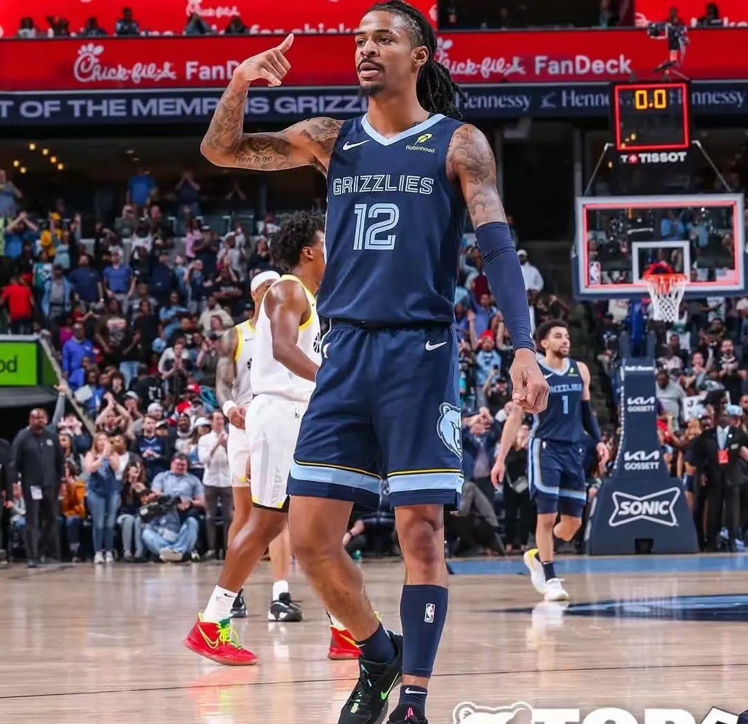 灰熊内线防守出色，击败对手领先一步