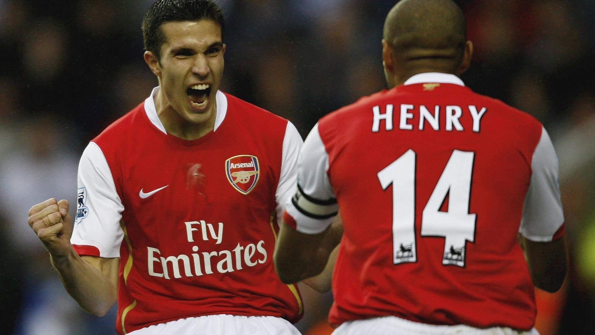 蓝色风暴撕裂橙色防线，迪巴拉教科书式演绎击碎丹麦童话