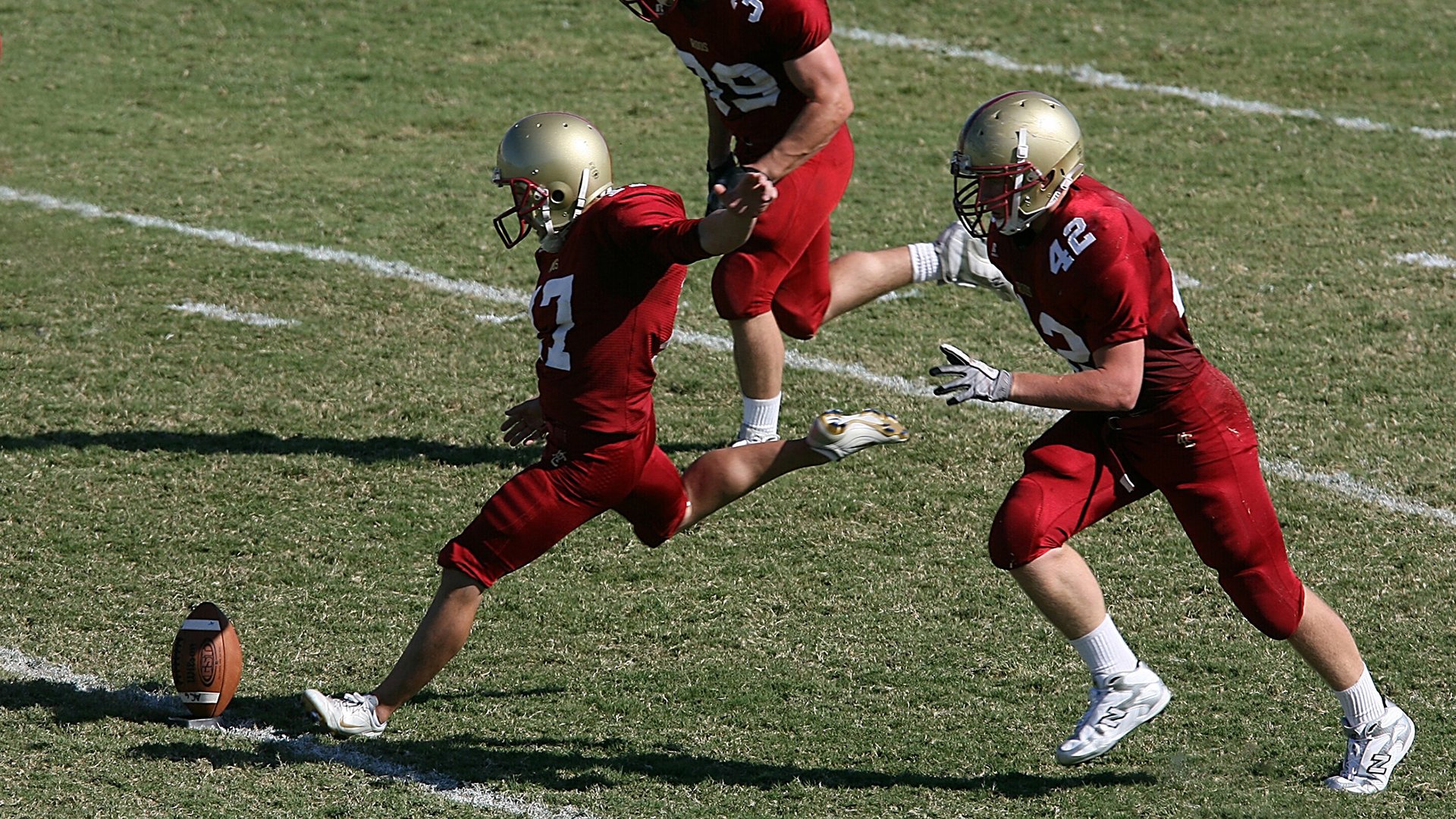 平行宇宙的交汇点，当孔德在抢七之夜同时统治足球与篮球