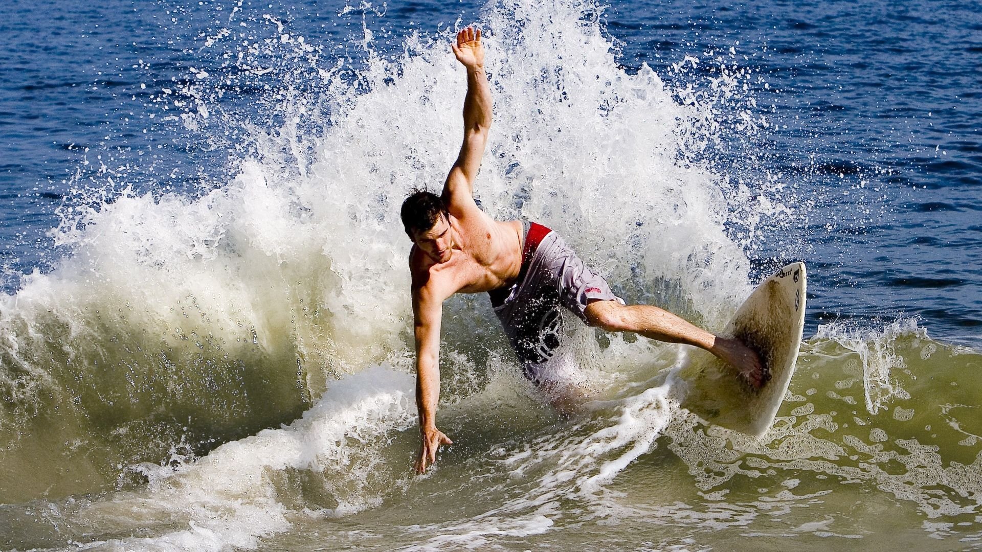 杜兰特化身死神之镰，太阳灼浪席卷福建，一场跨越联盟的统治宣言