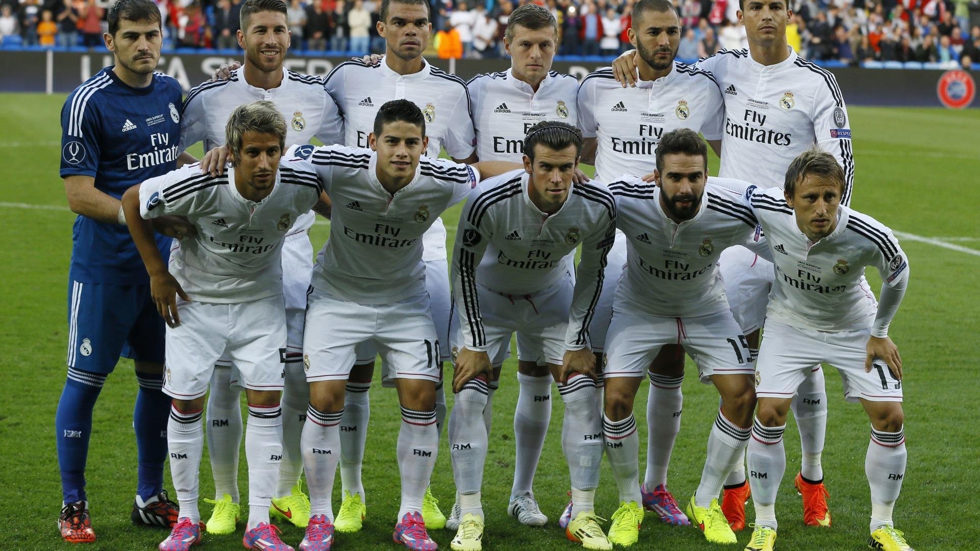 银箭屠龙夜，汉密尔顿一记超越如何击碎阿斯顿·马丁的野心？